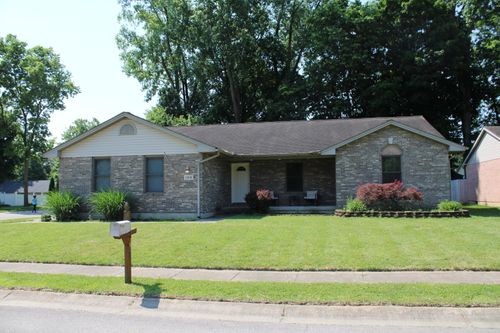 108 Esther Dr, Lewisburg, OH, 45338-9334 | Card Image