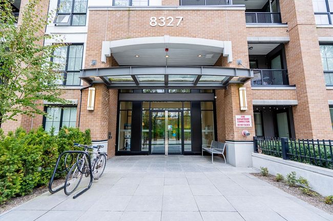 306 - 8327 201 Street, Condo with 2 bedrooms, 2 bathrooms and 1 parking in Langley BC | Image 2
