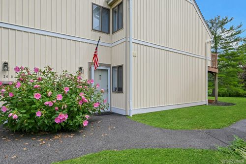 a-26 Kenneth Stuart, Yorktown, NY, 10547 | Card Image