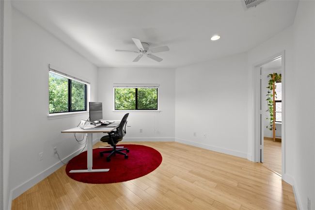 Sitting Area, Office, Dressing Room between bedroom and bathroom | Image 18