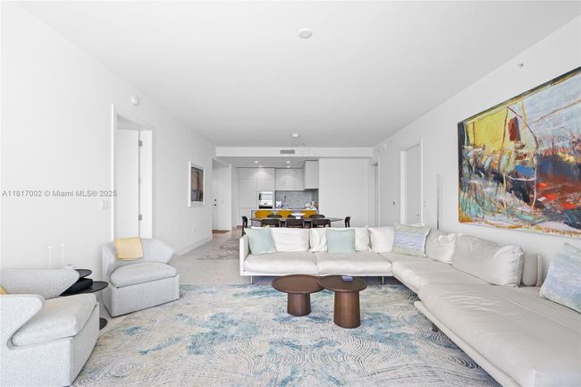 APT-1602 - 5775 Collins Ave, Condo with 2 bedrooms, 3 bathrooms and null parking in Miami Beach FL | Image 25