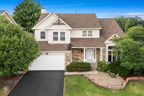 83 Plymouth Ct, Aurora, IL, 60504-3102 | Card Image