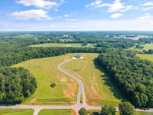 13055 Kenwood Dr, Athens, AL, 35611 | Card Image