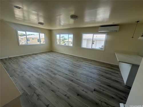 8-720 Kunawai Ln, Honolulu, HI, 96817-2231 | Card Image
