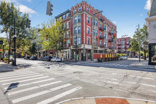 1237 Vine St, Cincinnati, OH, 45202 | Card Image