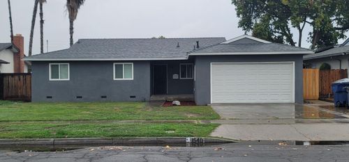 1540 W Ashcroft Ave, Fresno, CA, 93705-1320 | Card Image