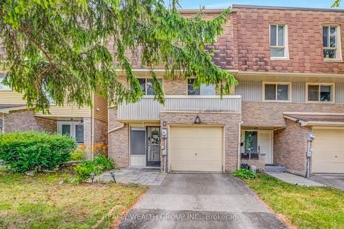 103-5 Poplar Cres, Aurora, ON, L4G3M4 | Card Image