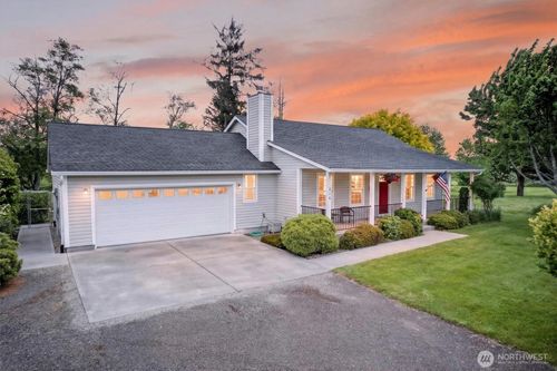 218 W Sunny Sands Rd, Cathlamet, WA, 98612-9726 | Card Image