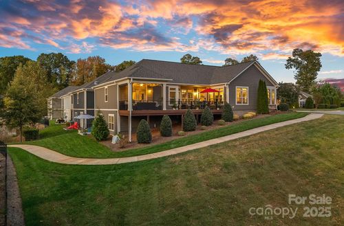 8032 Parknoll Dr, Huntersville, NC, 28078-9346 | Card Image