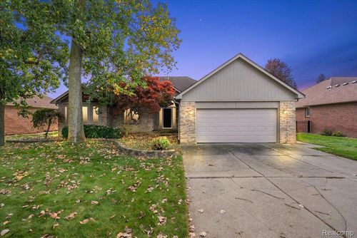36704 Crimson Ln, New Baltimore, MI, 48047-5590 | Card Image