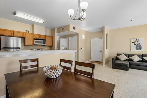 1124-4200 E Commerce Way, Sacramento, CA, 95834-9652 | Card Image