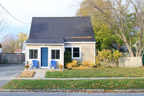 138 Byron St, Trenton, ON, K8V2Y6 | Card Image