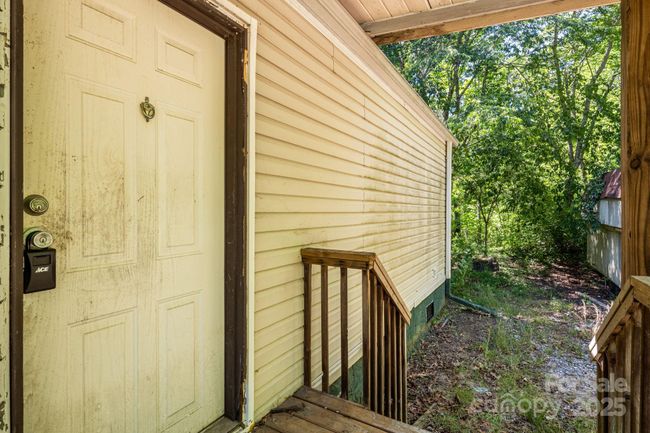 501 Deer Chase Cir, House other with 2 bedrooms, 2 bathrooms and null parking in Cedar Mountain NC | Image 9