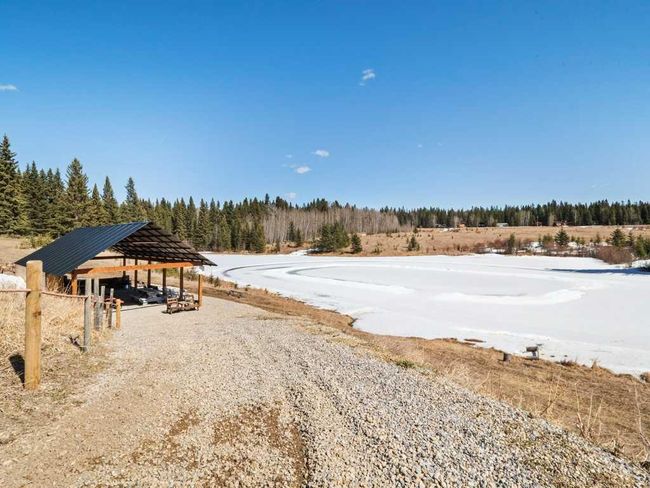 5227 Twp Rd 320 # 50, Home with 2 bedrooms, 1 bathrooms and 6 parking in Rural Mountain View County AB | Image 32