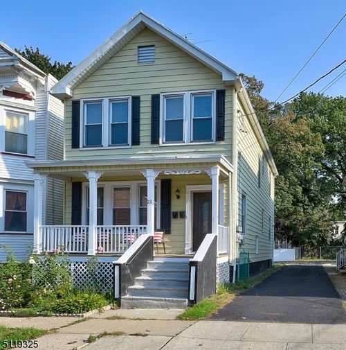 1-21 Wheeler St, Montclair, NJ, 07042-4603 | Card Image