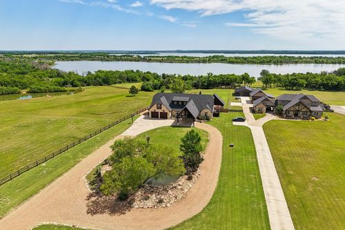 2085 Switzer Rd, Sanger, TX, 76266-3506 | Card Image