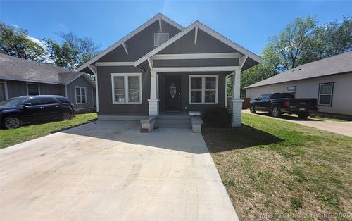 711 W Beech St, Durant, OK, 74701-4339 | Card Image