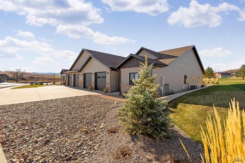 7928 Duke Pkwy, Spearfish, SD, 57783-8677 | Card Image