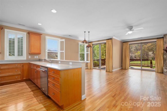 111 Augusta Cir, Townhouse with 3 bedrooms, 4 bathrooms and null parking in Waynesville NC | Image 13