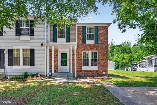 10522 Lime Tree Way, Beltsville, MD, 20705-2032 | Card Image