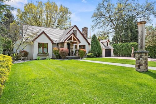 406 Edgeworth Ln, Edgeworth, PA, 15143-1018 | Card Image