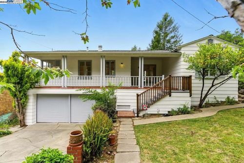 6175 Aspinwall Rd, Oakland, CA, 94611-2111 | Card Image
