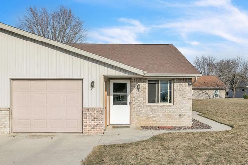 a-1506 Mason Street, New Holstein, WI, 53061 | Card Image