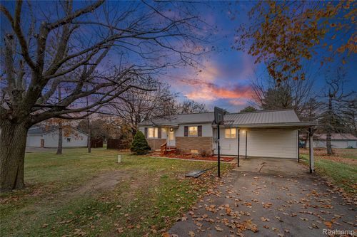 3427 S Vassar Rd, Davison, MI, 48423-2424 | Card Image