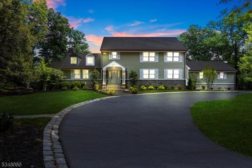 12 Laomatong Rd, Bedminster, NJ, 07921-2870 | Card Image