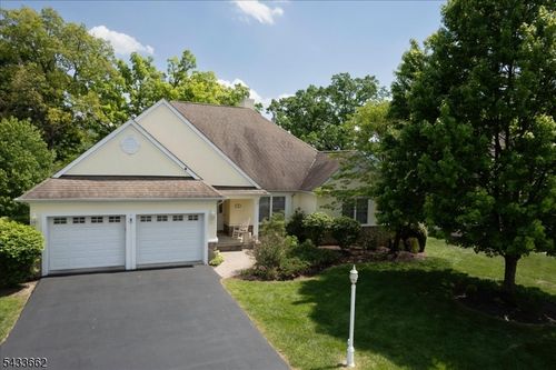 15 Bracken Hill Rd, Hamburg, NJ, 07419-1295 | Card Image