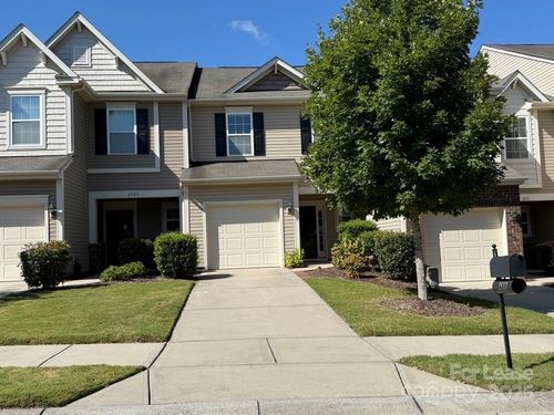 2527 Early Flight Dr, Charlotte, NC, 28262-1649 | Card Image