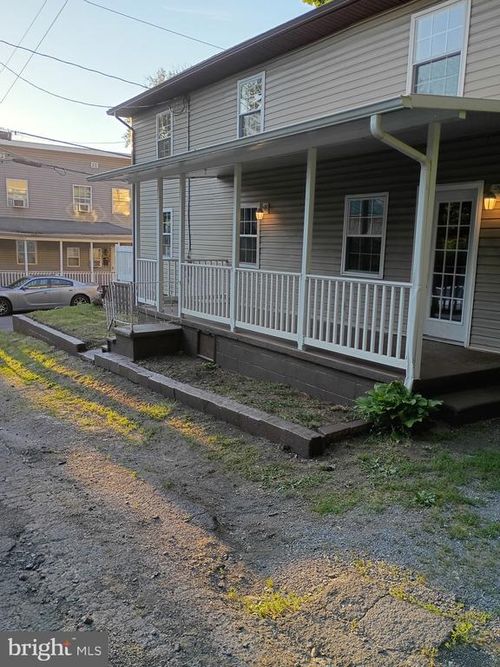 652 Baker St, CUMBERLAND, MD, 21502-3506 | Card Image
