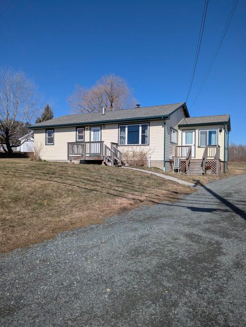 382 Main Street, Ellsworth, ME, 04605 | Card Image