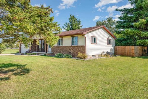 12085 Ulmer Rd, Birch Run, MI, 48415-9702 | Card Image