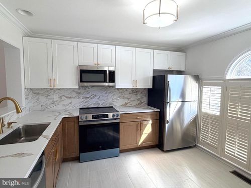 2305-2305 Westfield Ct, NEWTOWN SQUARE, PA, 19073-1085 | Card Image