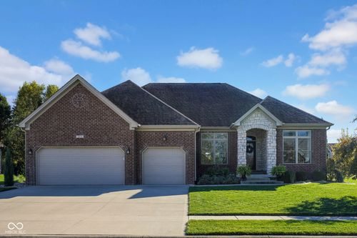 3831 Sycamore Bend Ct, Columbus, IN, 47203-6500 | Card Image