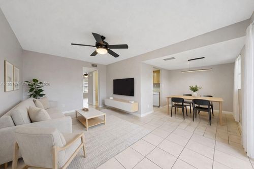 177-6557 Sw 41st Ct, Davie, FL, 33314-3313 | Card Image