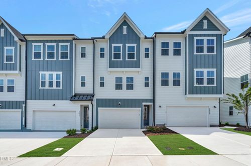 2033 Trident Maple Ln, Chapel Hill, NC, 27517-4118 | Card Image