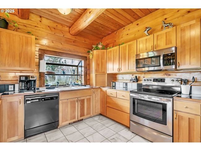 95787 Territorial Hwy, House other with 5 bedrooms, 2 bathrooms and 2 parking in Monroe OR | Image 22