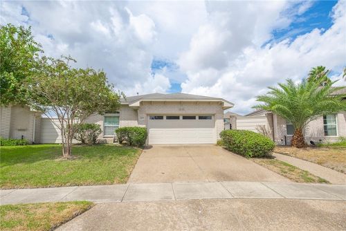 7417 Long S Dr, Corpus Christi, TX, 78414-5766 | Card Image