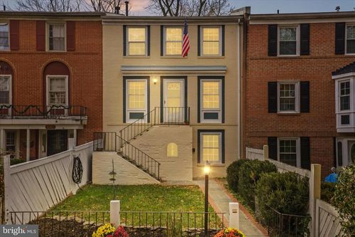 8180 Fernlake Ct, ALEXANDRIA, VA, 22309-1210 | Card Image