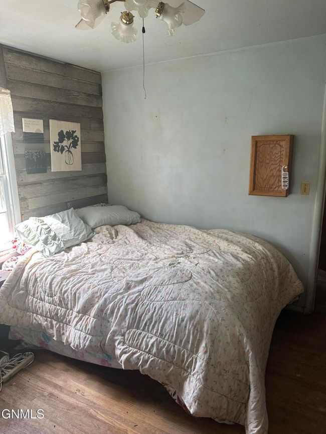 10185 99 Th St Se, House other with 5 bedrooms, 3 bathrooms and null parking in Oakes ND | Image 25