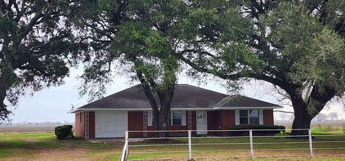 13707 Fm 1489 Rd, Wallis, TX, 77485-8818 | Card Image