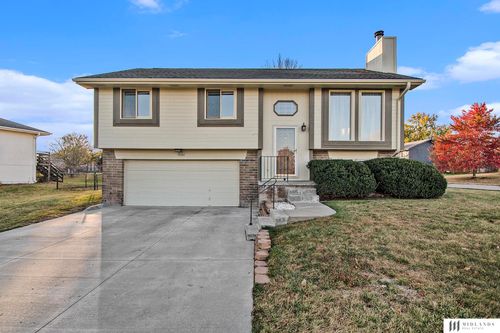 15141 Rock Creek Dr, Omaha, NE, 68138-3347 | Card Image