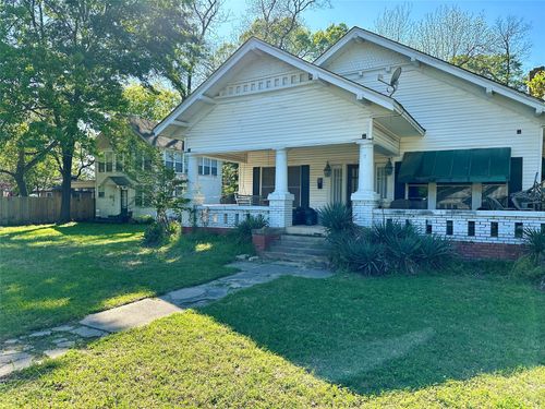 214 N Texas St, Pittsburg, TX, 75686-1038 | Card Image