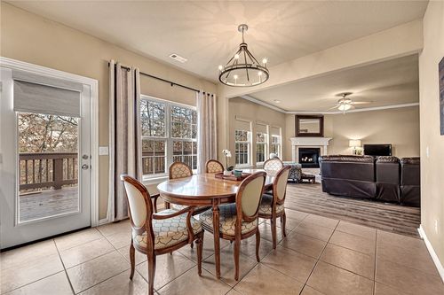 164 S Pinyon Pt, Fayetteville, AR, 72701-7971 | Card Image