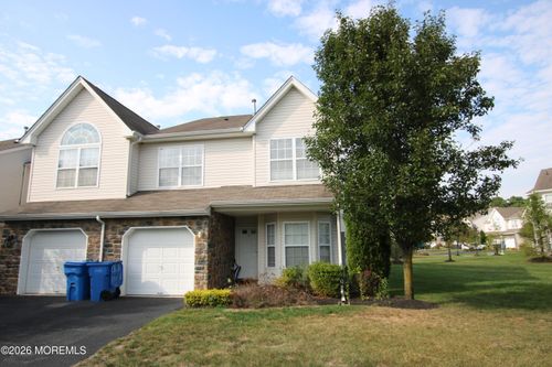 10 Maywood Run, Tinton Falls, NJ, 07753-7597 | Card Image