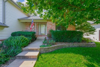 421 S Limuel St, House other with 5 bedrooms, 3 bathrooms and null parking in Wichita KS | Image 3