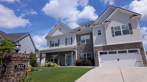 7432 Hollyhock Ln, Ooltewah, TN, 37363-6019 | Card Image
