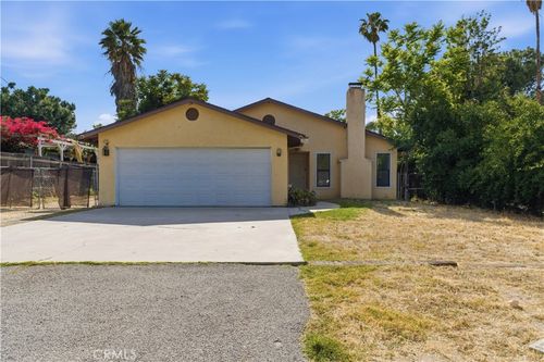 26959 Meridian St, Hemet, CA, 92544-7552 | Card Image